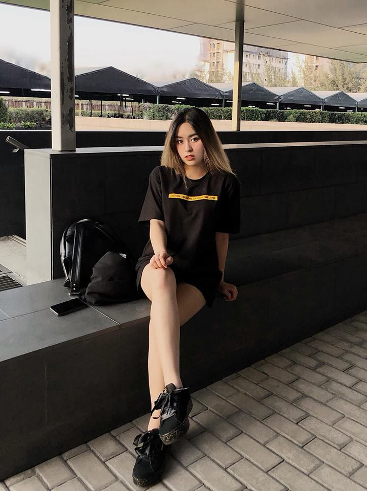 Tuy nhiên, nữ sinh nói rằng điều này xảy ra không nhiều. Cô cũng không quan tâm những tin nhắn đó nên xóa đi.