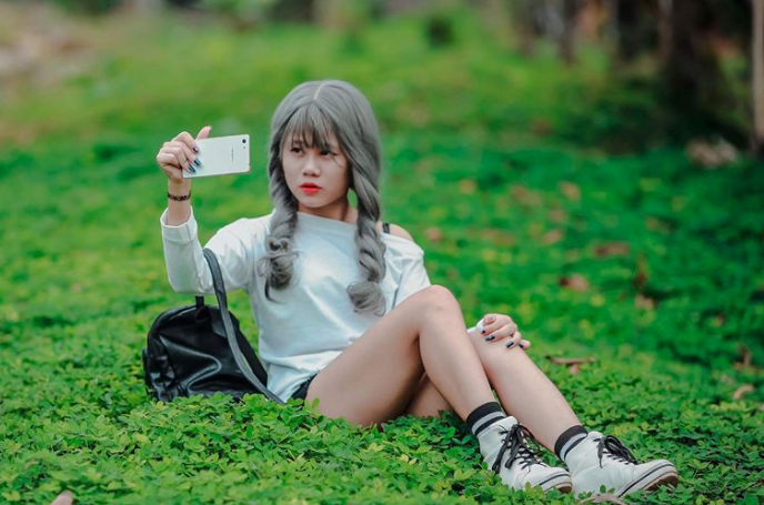 Chia sẻ về những lần nhầm lẫn giới tính của mình, Công Hiệp có kể rằng khi gửi giấy tờ về quê từ trường đều chủ động chọn giới tính là Nam, nên không ít lần cô bạn phải lên gặp thầy hiệu trưởng để xác nhận lại. Còn khi đi lên lớp trả bài, nhiều cô còn gọi Hiệp bằng "anh", "mời anh" rồ khi lên bảng thì cô giáo phải há hốc miệng.