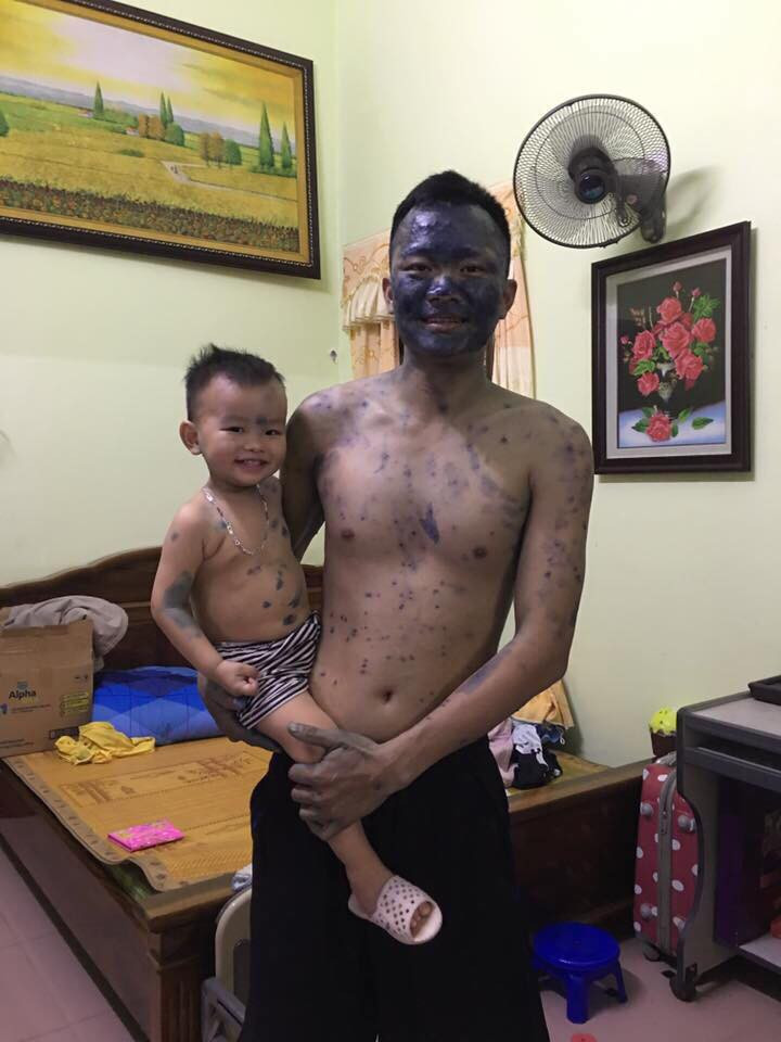 Ngoài những món quà ngày 8/3, thì cách thể hiện tình cảm đơn giản nhất với những người phụ nữ chính là giúp đỡ họ công việc nhà để phần nào thấu hiểu được sự vất vả của người phụ nữ thời hiện đại.