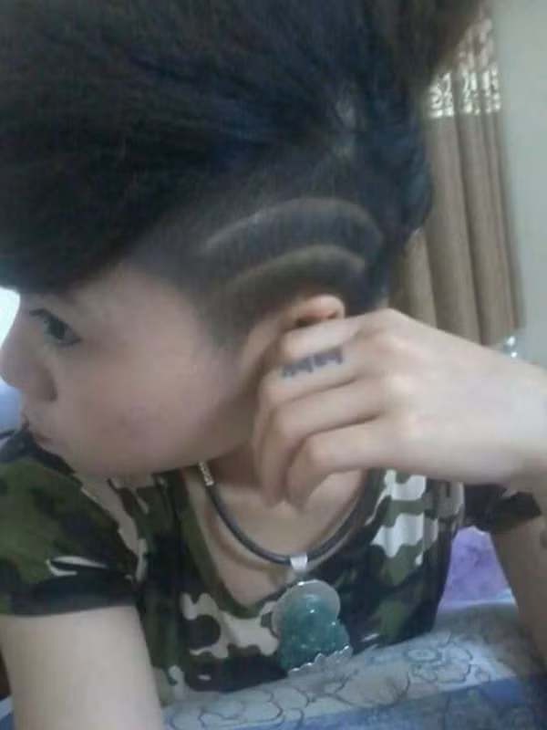 Theo nickname Minh Tú luận về cô nàng 9X có nickname Lương Thiêm rằng: "Nhìn mấy cái ảnh này thôi cũng sợ rồi chứ đừng nghĩ việc yêu. Huống hồ thằng nào rước cô về nữa quả là dũng cảm. Chúc mừng chàng trai đã dũng cảm đến vậy".