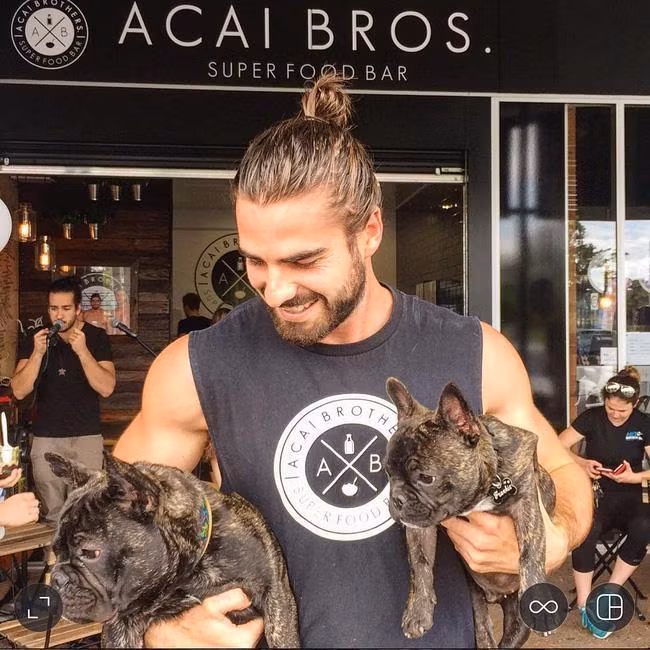 Chang trai toc dai dep tua nam than khien dan mang say me