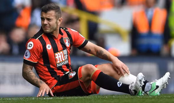 Đội bóng Thổ Nhĩ Kỳ hỏi mua Wilshere: Chủ tịch của CLB Antalyaspor, ông Safak Ozturk cho biết đang đàm phán mua tiền vệ Jack Wilshere của Arsenal. Nhưng vị lãnh đạo này thừa nhận đây là thương vụ khó do Pháo thủ yêu cầu mức phí quá cao. Trước đó, Arsenal đã từ chối lời đề nghị của Sampdoria. Ảnh: Goal