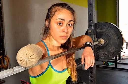 Mọi người khâm phục chính nghị lực vượt khó của cô gái thiếu may mắn Krystal Cantu.