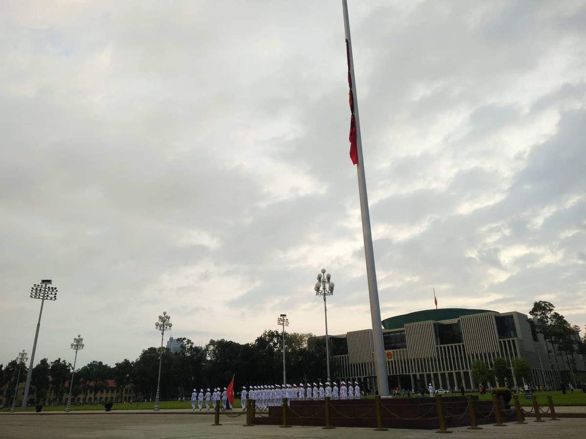 Đài Truyền hình Việt Nam và Đài Tiếng nói Việt Nam sẽ tường thuật trực tiếp Lễ viếng, Lễ truy điệu và Lễ an táng Chủ tịch nước Trần Đại Quang tại Hà Nội, Thành phố Hồ Chí Minh và huyện Kim Sơn, tỉnh Ninh Bình.