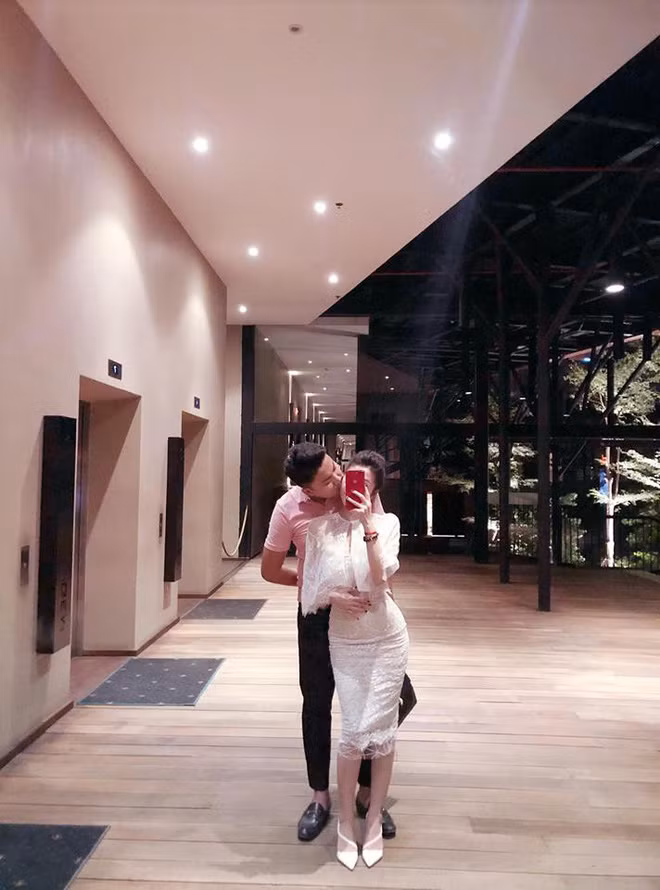 Khi ấy Vân Navy một mình bươn chải nơi đất khách quê người, công việc không như ý đến độ mất nguyên số tiền lớn đến 2 tỷ đồng.