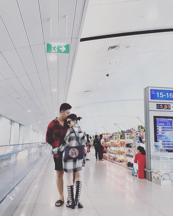 Theo lời của Vân Navy thì cô và người yêu hiện tại đã gặp nhau vào khoảng thời gian khó khăn nhất cuộc đời cô kể từ khi bước chân ra ngoài tự lập.