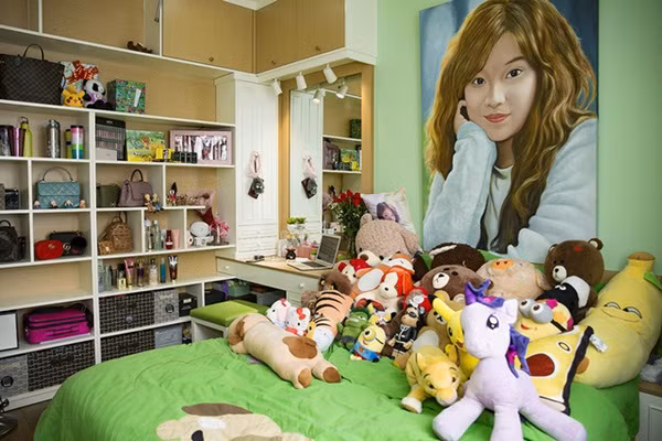 Đẹp, hát hay, Hoàng Yến Chibi lao động nghệ thuật miệt mài và thành quả là cô bạn này đã có được nhà riêng và xế hộp khi tuổi đời chưa đến 25.