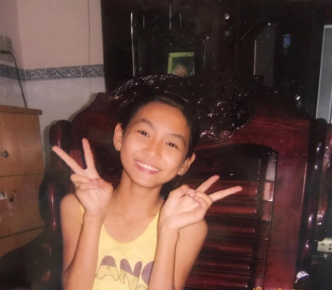 Trước khi làm công việc gõ đầu trẻ, Trân Trần từng là người mẫu nội y. Dù có nhiều cơ hội để tiến thân nhưng cô bạn vẫn quyết định theo nghề giáo viên vì đây mới là đam mê thực sự.