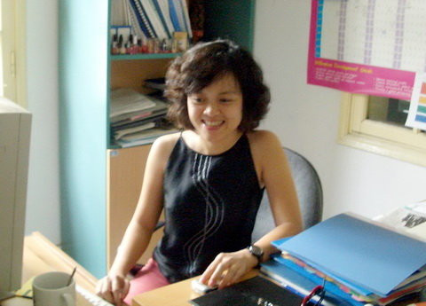 Năm 1997, Minh Hồng được lựa chọn là đại diện duy nhất của Việt Nam tham dự chuyến thám hiểm Nam Cực đầu tiên dành cho thanh niên thế giới do ông Robert Swan dẫn đầu. Đi cùng với Minh Hồng là 34 thanh niên đến từ 24 quốc gia khác. Minh Hồng trở thành người Việt Nam đầu tiên cắm cờ tổ quốc tại châu lục lạnh giá này.