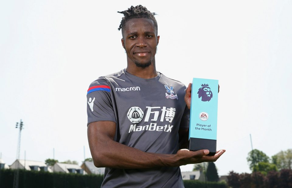 Sky Sports cho hay, lãnh đạo Man City đã dò hỏi về tình trạng của Zaha để lên phương án chiêu mộ cầu thủ này.