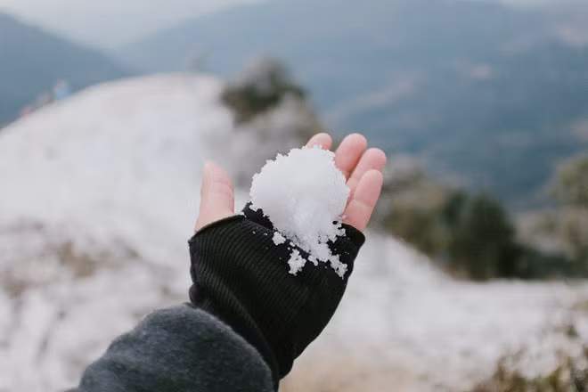 Những bức ảnh tuyết trắng tại Mẫu Sơn được dân mạng đăng tải quả thực quá kì thú và hấp dẫn nhiều người.