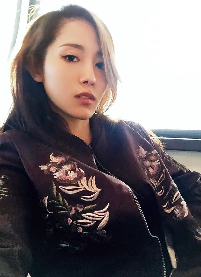 Danh tiếng của nữ nha sĩ Chi Y không chỉ được gây dựng bởi tay nghề giỏi mà hơn hết là vì gương mặt xinh đẹp nổi bật của cô.