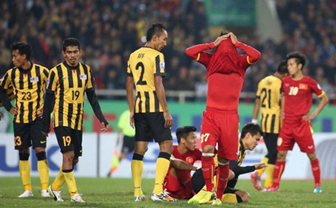 Trận đấu kết thúc với tỷ số 4-2 và Việt Nam bị loại trong cay đắng. Sau trận đấu này, nghi án "bán độ" dấy lên trong cộng đồng người hâm mộ bóng đá nước nhà.