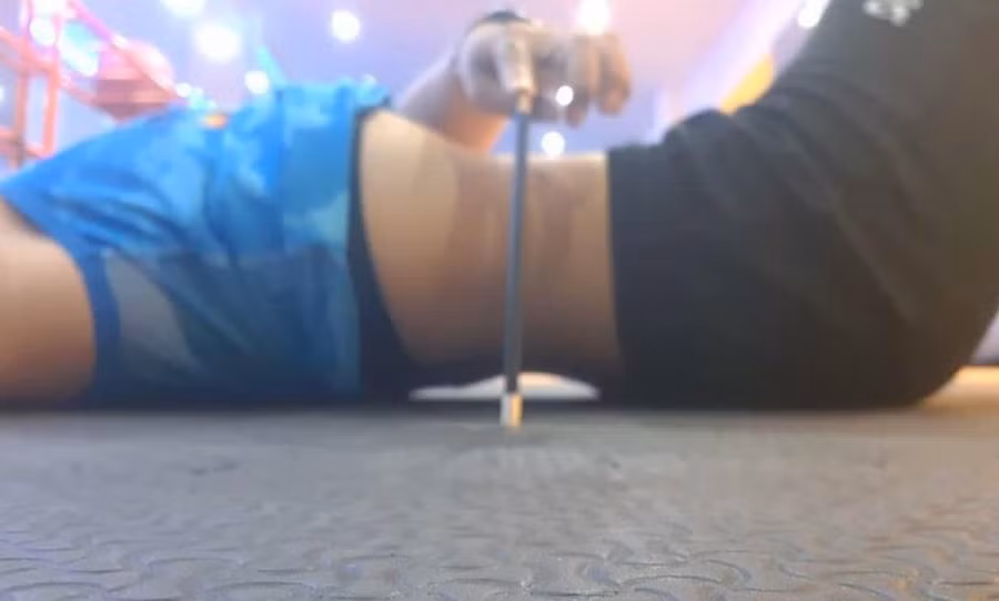 Ngay sau khi xuất hiện, trào lưu này đang được rất nhiều cô nàng yêu thích vì có thể khoe khéo vòng eo nhỏ nhắn của mình.