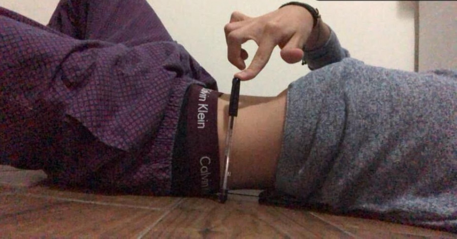 Tuy nhiên, nhiều người cũng lo ngại rằng những trào lưu đo vòng eo như này có thể khiến các bạn nữ "điên cuồng" ăn kiêng, dẫn tới các vấn đề sức khỏe.