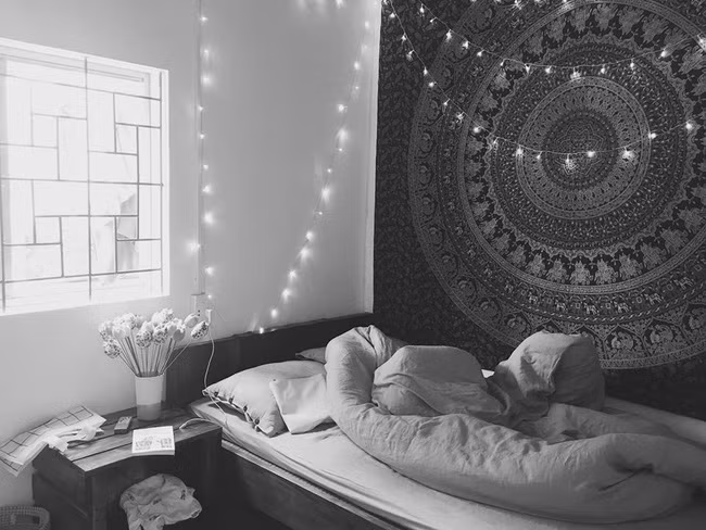 Các phòng ngủ ở Bơ House được trang bị nhiều màu sắc hấp dẫn theo phong cách Bohemian để lại cho khách du lịch luôn cảm thấy thích thú sau mỗi lần đến đây.