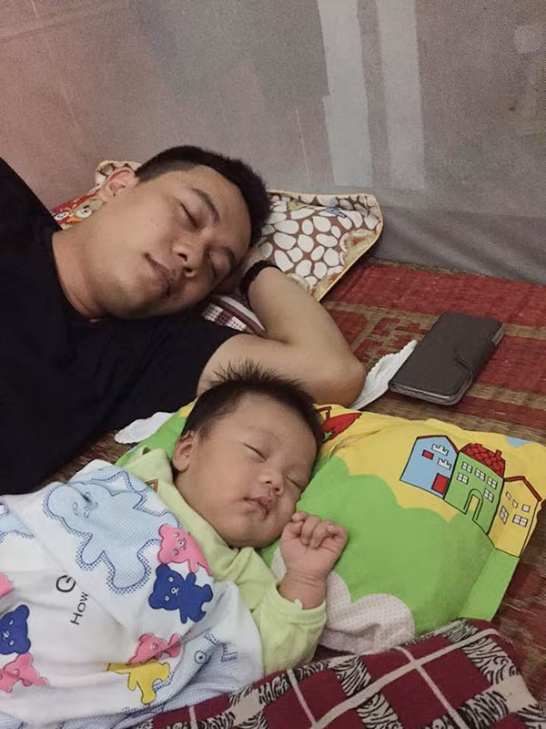 Những bức ảnh của các bà mẹ bỉm sữa ngay lập tức được dân mạng đón nhận nhiệt tình và đi kèm với đó là tốc độ chia sẻ đến chóng mặt.