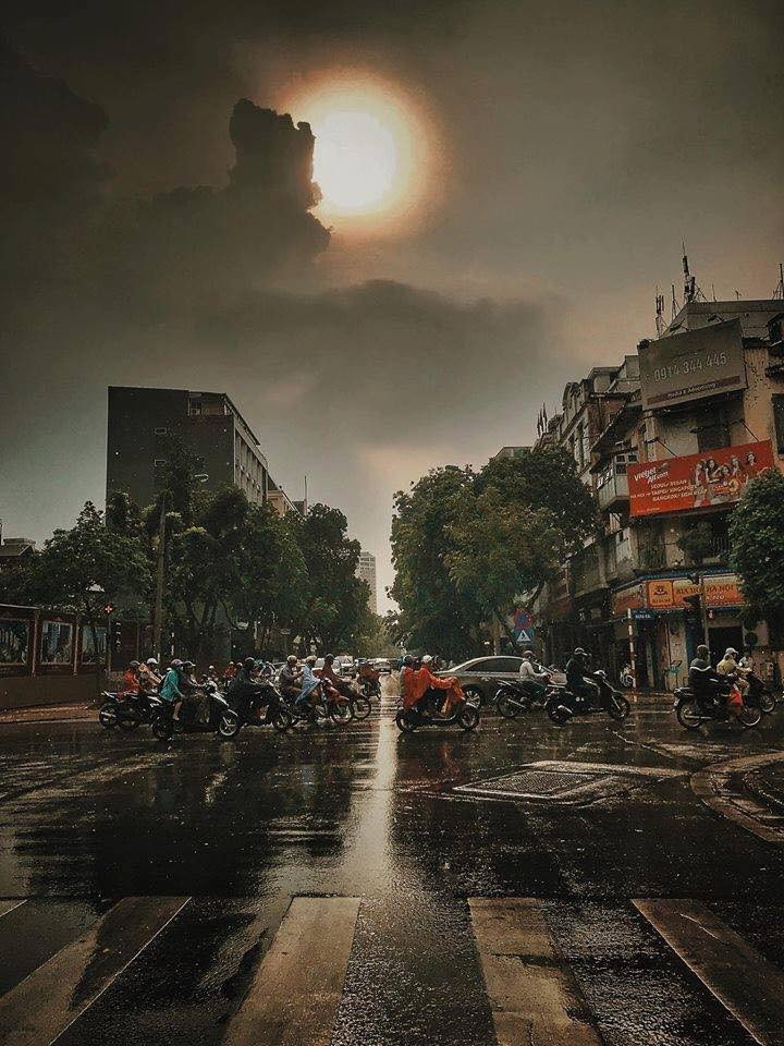 Sau cơn mưa trời sẽ sáng. Ảnh sử dụng trong bài: Đức Nguyễn/BLEND &amp; RETOUCH (BNR)