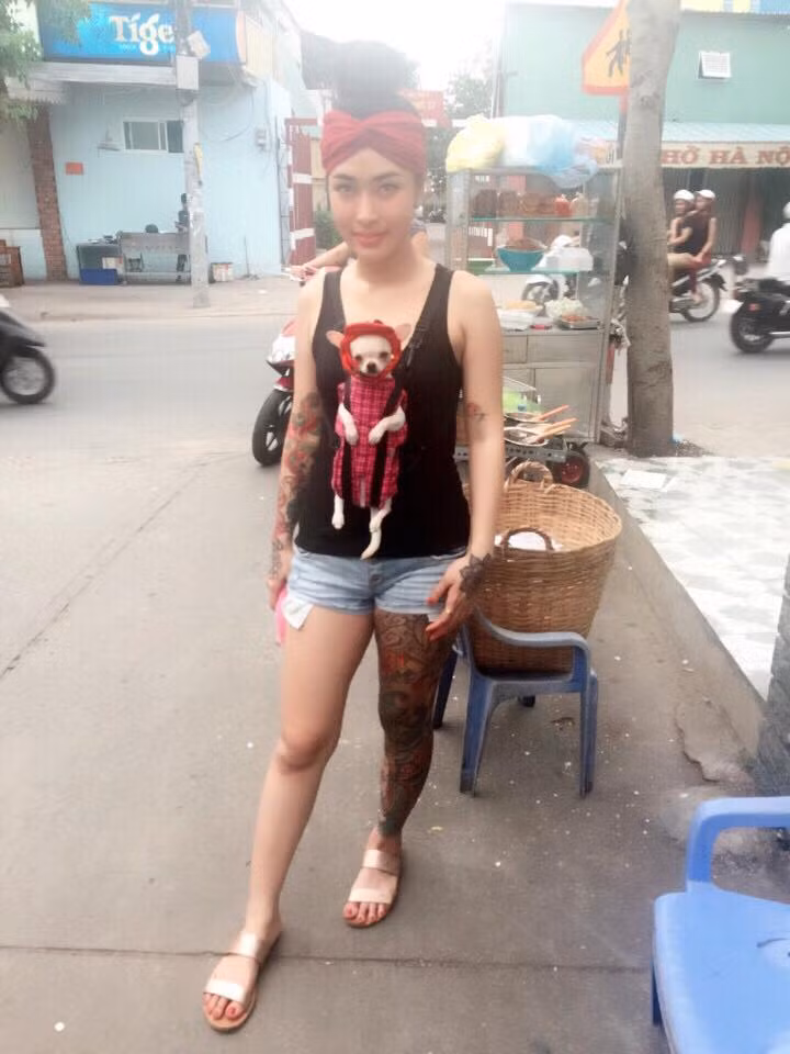 Cụ thể thành viên có nickname Quan Tran chia sẻ:"Tiền thì ai cũng quý thật nhưng quan trọng là bà ý đòi tận 20 lần/ đêm thì có mà chết. Đúng là... hoang tưởng".