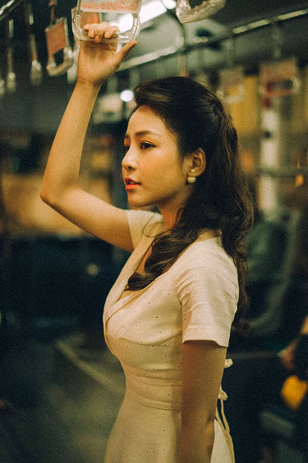  Trâm Anh cho biết cô cũng từng trải qua hai lần đổ vỡ về tình yêu và khi có sự nghiệp như hiện tại, cô nàng này lại càng trân trọng những gì mình đã mất và không dám mạo hiểm để đánh đổi.