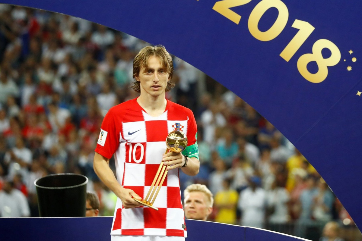 Theo Gazzetta dello Sport, tờ báo thể thao uy tín nhất Italia, Modric không muốn tiếp tục với Real Madrid, và đang đàm phán để sang Inter.