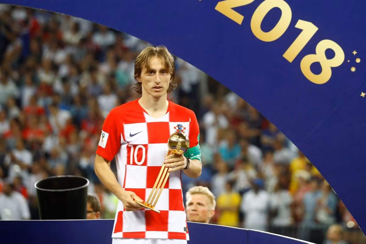 Theo Gazzetta dello Sport, tờ báo thể thao uy tín nhất Italia, Modric không muốn tiếp tục với Real Madrid, và đang đàm phán để sang Inter.