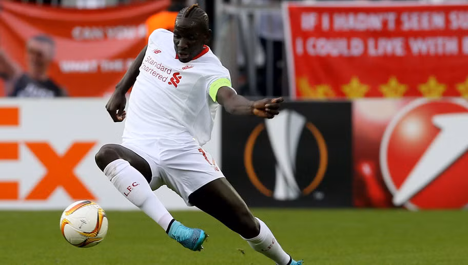Mamadou Sakho đã không thi đấu bất cứ trận đấu nào cho Liverpool kể từ tháng 4 tới nay, cầu thủ này dính vào nghi án sử dụng chất cấm Doping. Tới thời điểm hiện tại, dù đã hoàn toàn khỏe mạnh nhưng Sakho vẫn chưa một lần ra sân mùa này cho The Kop tại giải Ngoại hạng Anh năm nay.