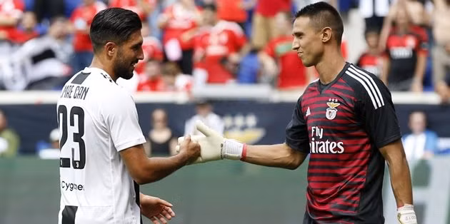 Tuy đã mang về Alisson Becker với giá 67 triệu bảng, nhưng Liverpool vẫn dành sự chú ý đặc biệt cho sao trẻ người Đức là Odisseas Vlachodimos.