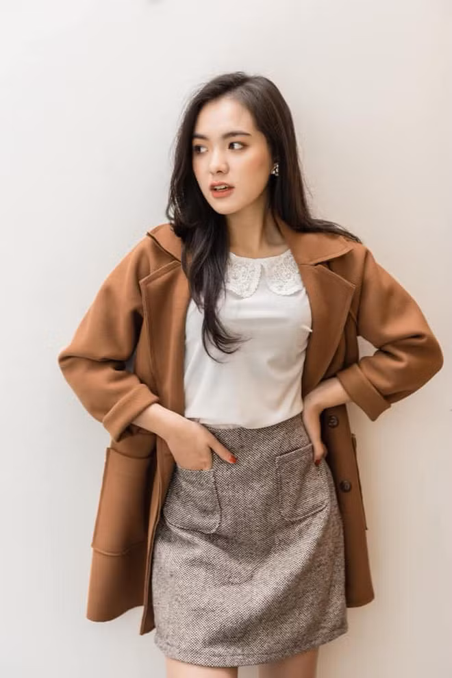 Hiện tại ngoài giờ học, Thiên Trang là mẫu ảnh cho vài thương hiệu thời trang tại Hà Nội. Cô bạn từng chia sẻ dự định trong năm tới là thi đỗ Học viện Báo chí và Tuyên truyền.