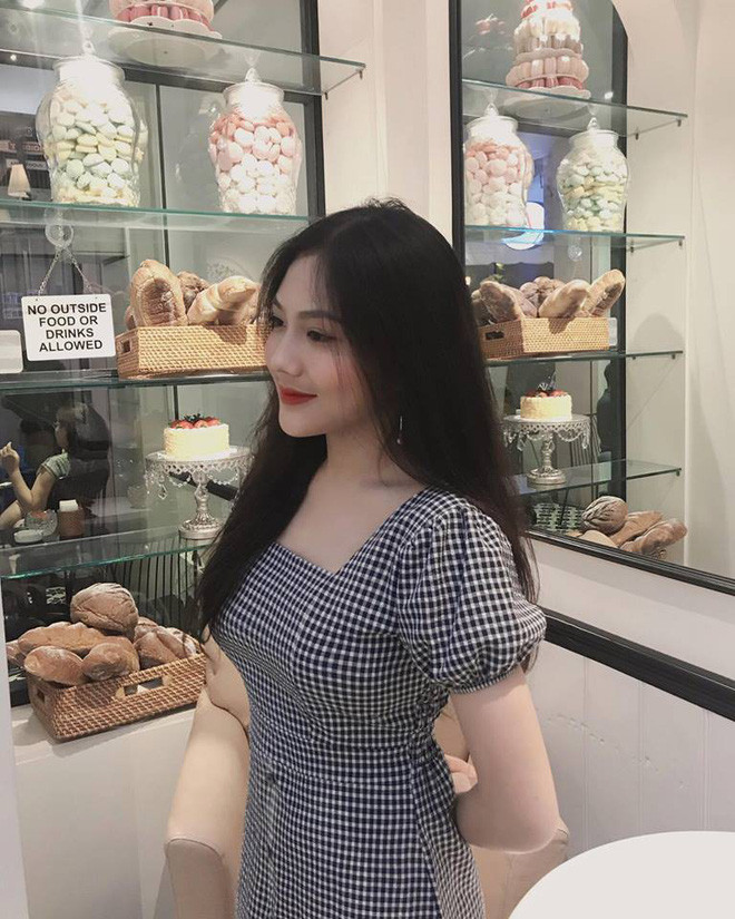 Trên trang cá nhân có gần 30.000 người theo dõi, Triệu Vy thường đăng các bức ảnh khoe vóc dáng nóng bỏng chẳng kém gì người mẫu.