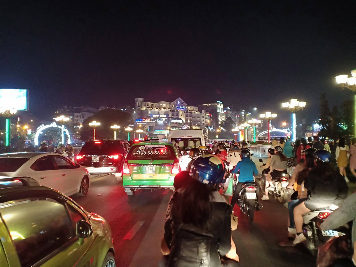 Với không khí trong lành, thoáng đãng, cao nguyên Đà Lạt khá thích hợp với các du khách có nhu cầu nghỉ dưỡng.