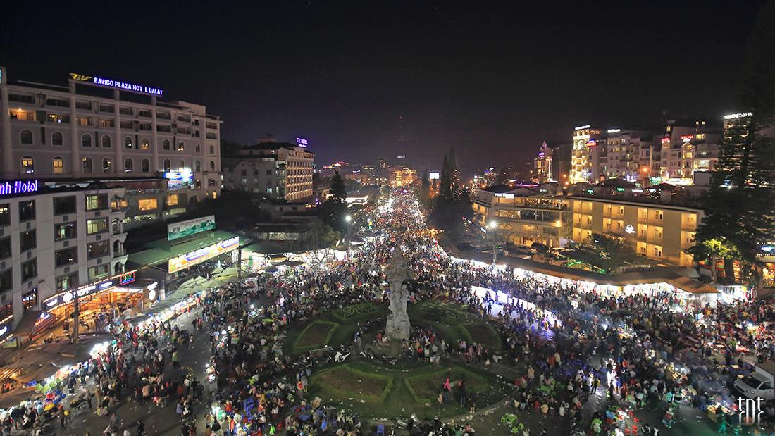 Có thể nói rằng, Đà Lạt trở thành địa điểm đến du lịch quanh năm của người dân Việt Nam và du khách nước ngoài và những ngày Tết cũng không ngoại trừ.