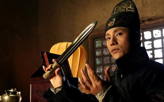 Tu ke luu manh mu chu toi thai giam quyen luc ngang Hoang de