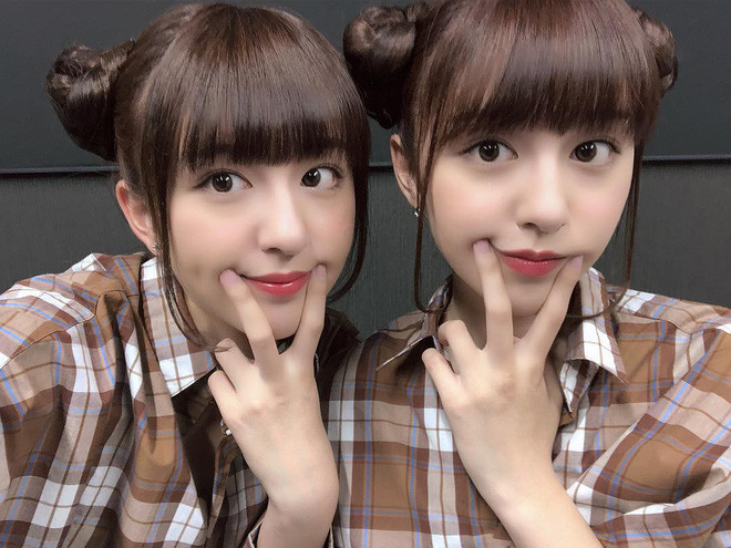 Thậm chí, nhiều người còn nhận xét rằng khi hai chị em song sinh chụp ảnh cùng nhau thì đúng là đẹp không còn gì để chê