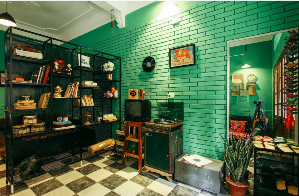 Dù ở phố cổ hay những con phố nhỏ nhưng khi bước vào những homestay phong cách vintage, các bạn trẻ có thể cảm nhận được không khí riêng biệt, thậm chí còn có người miêu tả rằng họ có thể cảm nhận được dòng thời gian trôi qua khi ở lại trong ngôi nhà này.