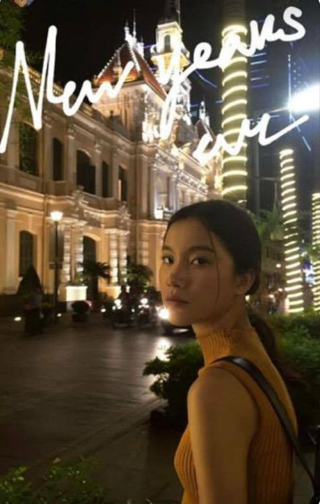 Mới đây, cư dân mạng đã rất bất ngờ và thích thú khi biết cô nàng hot girl "Lalin" trong phim ngắn cùng tên đã xuất hiện tại Sài Gòn dựa vào những hình ảnh check-in.