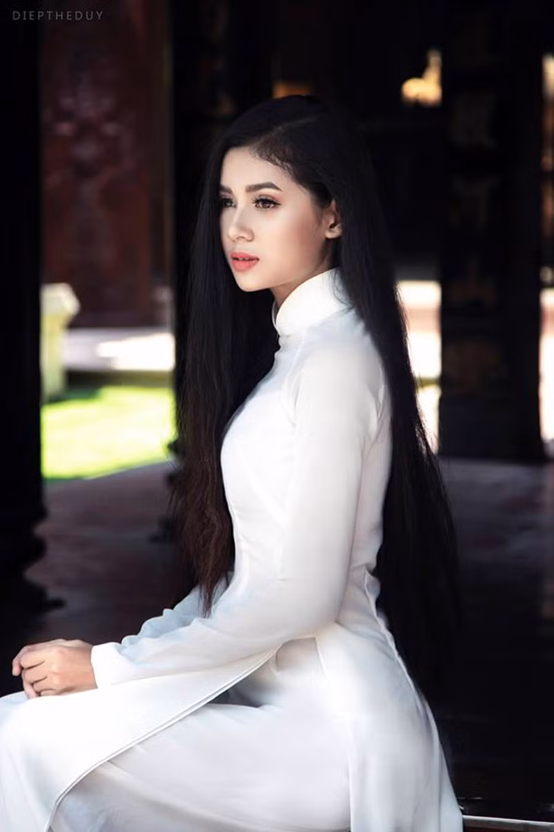 Hiện tại, những hình ảnh của Thu Hà, cô gái 10X người Khmer vẫn đang được nhiều thành viên mạng tìm kiếm.