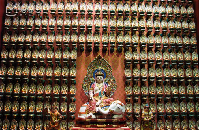 Ngôi chùa đã trở thành một biểu tượng đại diên cho nền văn hóa Phật giáo thế giới. Vào mùa du lịch ở Singapore hay những ngày cúng giỗ Phật tổ, nơi này đông nghịt người đến thắp hương, các nhà sư đọc kinh, cầu khấn và làm lễ linh thiêng