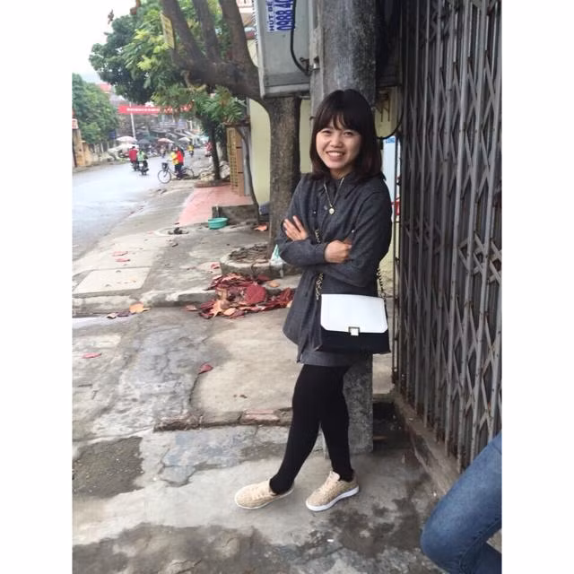 Là nữ nhi đá bóng, Hoàng Quỳnh được nhiều CĐV mến mộ vì tài năng và sự duyên dáng, thân thiện gần gũi. Ảnh: FBNV.