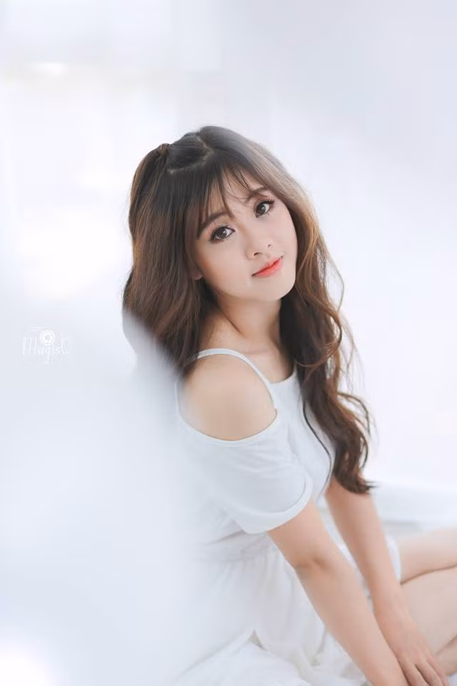 Bởi học ngành Sư phạm không mất tiền học phí nên Thanh Tâm bớt đi nỗi tiền nong. Dẫu vậy, cô vẫn làm cùng lúc 3 công việc để có tiền giúp đỡ cho mẹ. Tâm vừa dạy kèm, vừa bán hàng online, lại làm thêm ở một cửa hàng pizza.