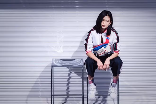 Goh Liu Ying (sinh năm 1989) là VĐV cầu lông nổi tiếng ở Malaysia. Cô bắt đầu luyện tập bộ môn này từ năm 10 tuổi. 13 tuổi, Ying đăng ký vào trường thể thao Bukit Jalil - ngôi trường thể thao đầu tiên ở Malaysia.