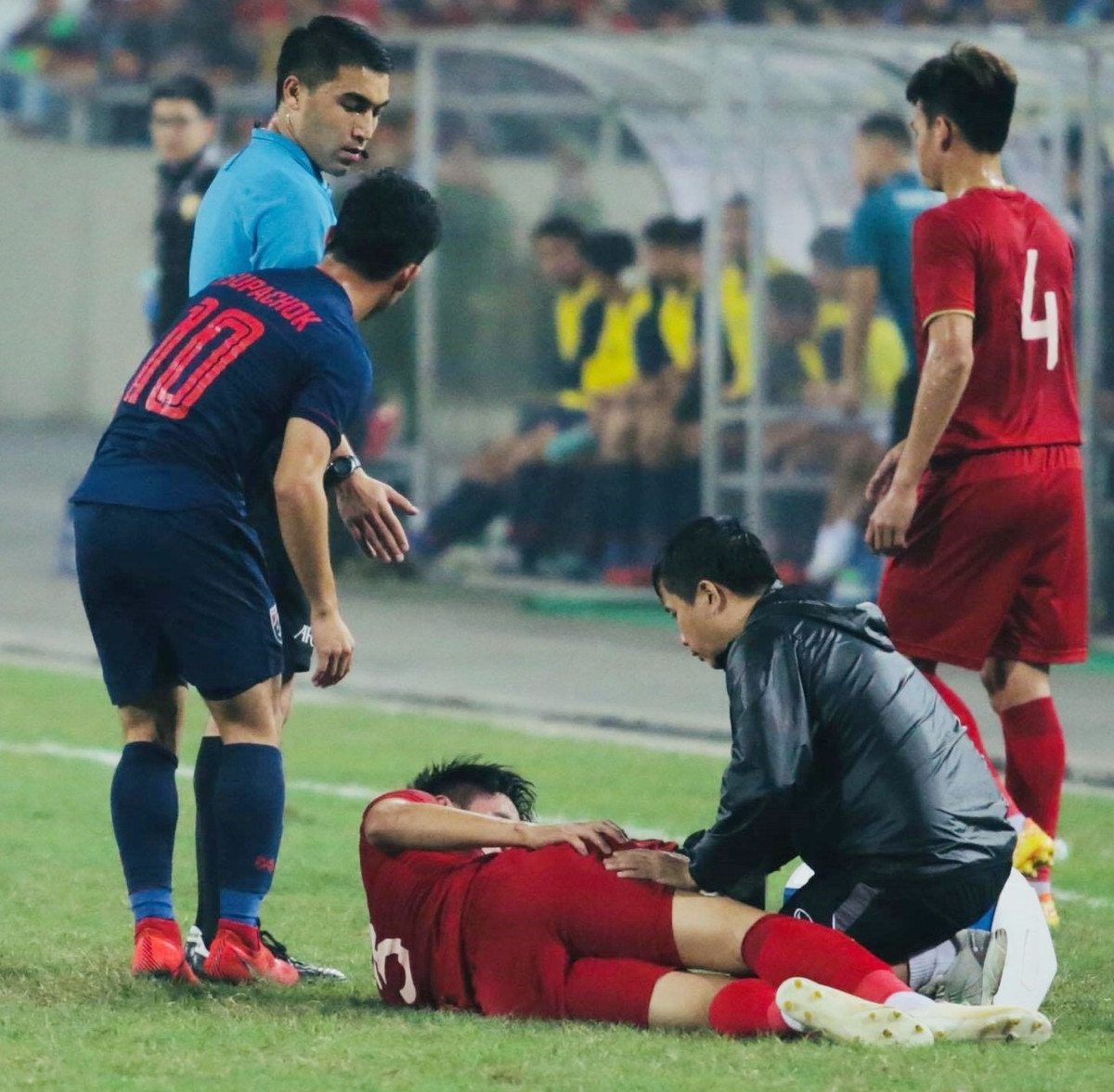 Không ít CĐV lo lắng cho những chấn thương mà U23 Việt Nam phải nhận.