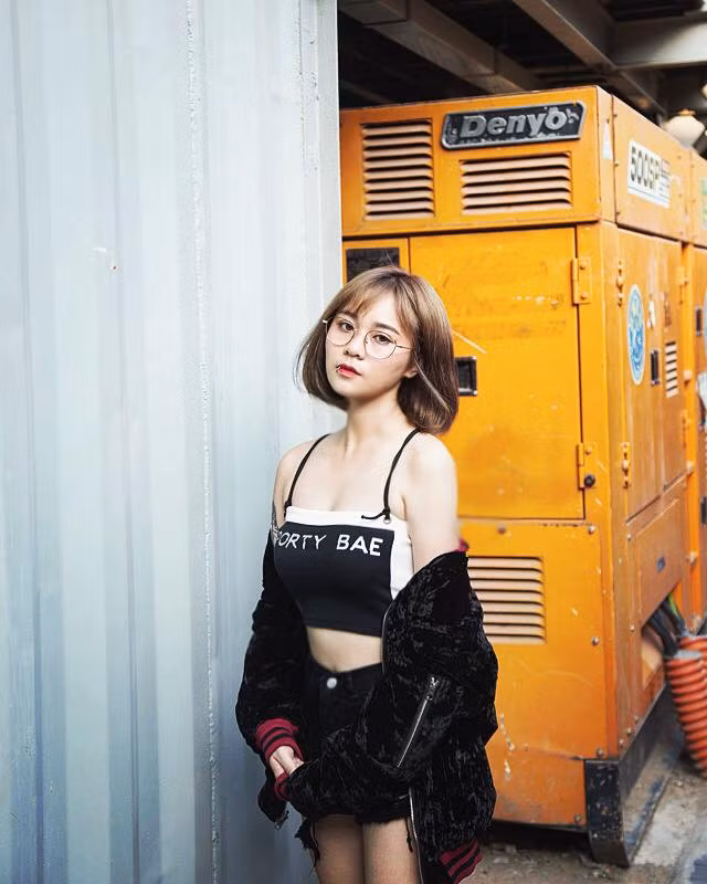 Hiện tại, Misthy đang hợp tác với một công ty và trở thành streamer toàn thời gian. Đây được xem là công việc đang khá thịnh hành trong giới trẻ tại Việt Nam. Nó không chỉ mang lại nguồn lợi kinh tế mà còn là sự nổi tiếng, được nhiều người biết tới.