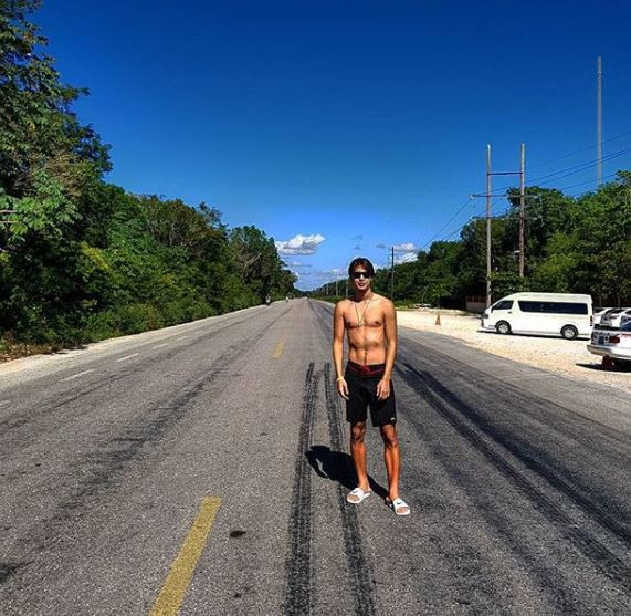 Nhiều fan còn thích thú nhận ra tại CLB FLC Thanh Hóa, Ryu rất thân thiết với tuyển thủ U23 Việt Nam - Bùi Tiến Dũng. Cả hai thường chụp ảnh và up story về nhau trên Instagram.