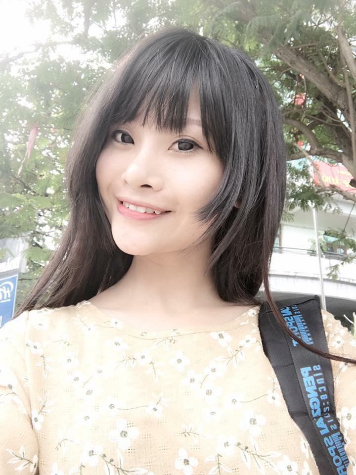 Sau một thời gian im hơi lặng tiếng, mới đây, Thanh Loan đã tung những bức ảnh dậy thì thành công của mình lên MXH và ngay lập tức được nhiều người ấn nút like.