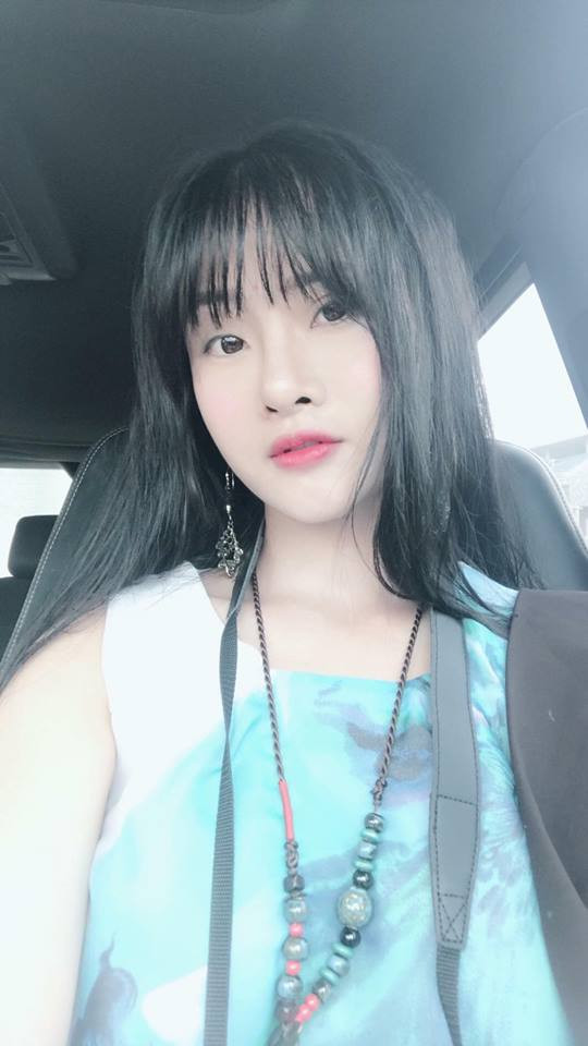 Tuy nhiên, đa phần mọi người đều dành những lời khen hết lời cho Thanh Loan bởi nhan sắc thực của cô khá xinh xắn, khác hẳn với những bức ảnh bị cho là "thất bại của tạo hóa" trước kia của mình.