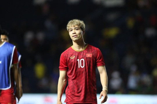 Van den tiep tuc deo bam Cong Phuong sau khi da truot 11m