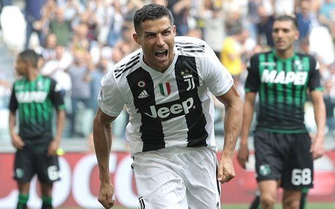 Chuyển nhượng bóng đá từ Italia, sau khi có được Ronaldo, Juventus đã đưa N'Golo Kane và Isco thành mục tiêu chuyển nhượng mùa đông.