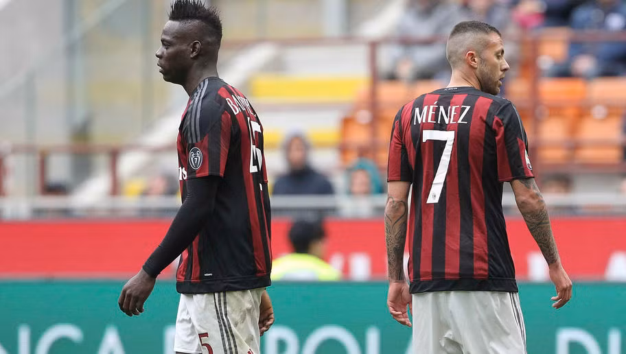 AC Milan: 11 lần, 7 lần vô địch.