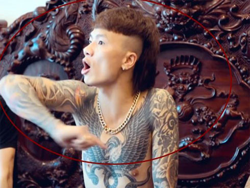 Nội dung trong những clip Youtube của hình tượng giang hồ Khá Bảnh xoay quanh chuyện giang hồ như tình nghĩa anh em. Tuy nhiên, mới đây clip đốt xe máy do quá tốn xăng của Khá đã gây hiệu ứng xấu. Đặc biệt hơn nữa, nhân vật này mới đây đã bị bắt vì tội tổ chức đánh bạc, cho vay nặng lãi, tàng trữ, sử dụng trái phép chất ma túy.